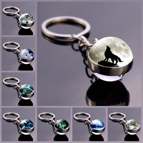 Wolf and Moon Keychain Glass Ball Pendant Crystal Ball Jewelry Fashion Wolf Head Sphere Keyring Animal Key Chain Men Women Gift