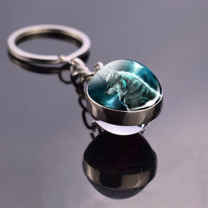 Wolf and Moon Keychain Glass Ball Pendant Crystal Ball Jewelry Fashion Wolf Head Sphere Keyring Animal Key Chain Men Women Gift